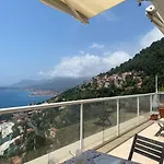 Attico Sul Mare Appartamento *