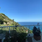 Attico Sul Mare Appartamento *